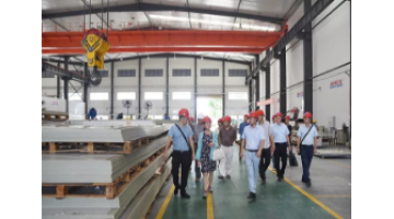 四川省乐山市井研县委副书记蒋勤勇率队莅临腾博官网考察