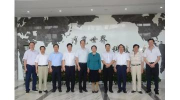 天下人大常委会原副委员长、中国关工委主任顾秀莲考察湖南腾博官网关工委事情