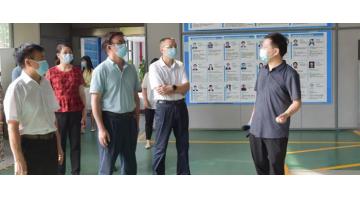 自治区调研督察组莅临腾博官网调研科教振兴事情