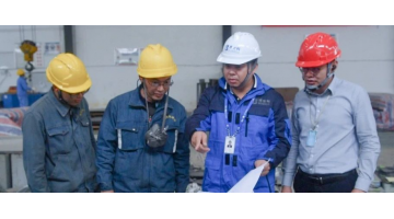 陆立海立异事情室被授予南宁市级劳模和工匠立异事情室